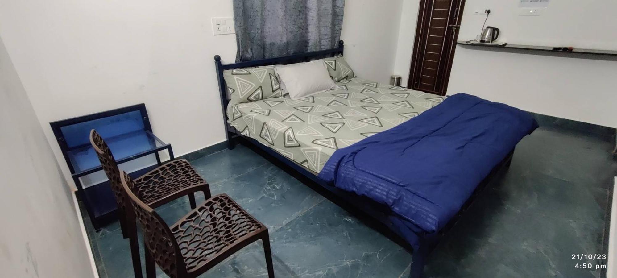 Individual Villa Stay Йелагири Екстериор снимка