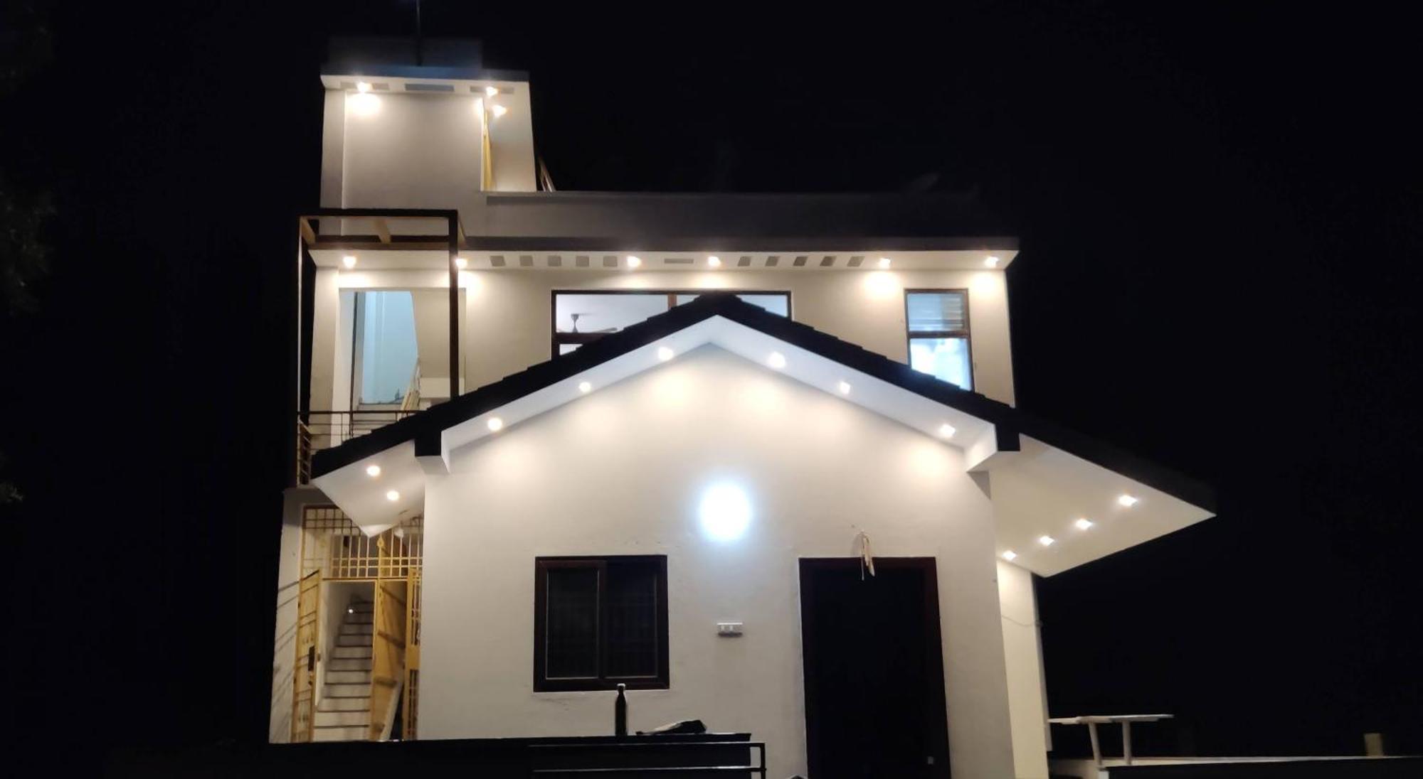 Individual Villa Stay Йелагири Екстериор снимка