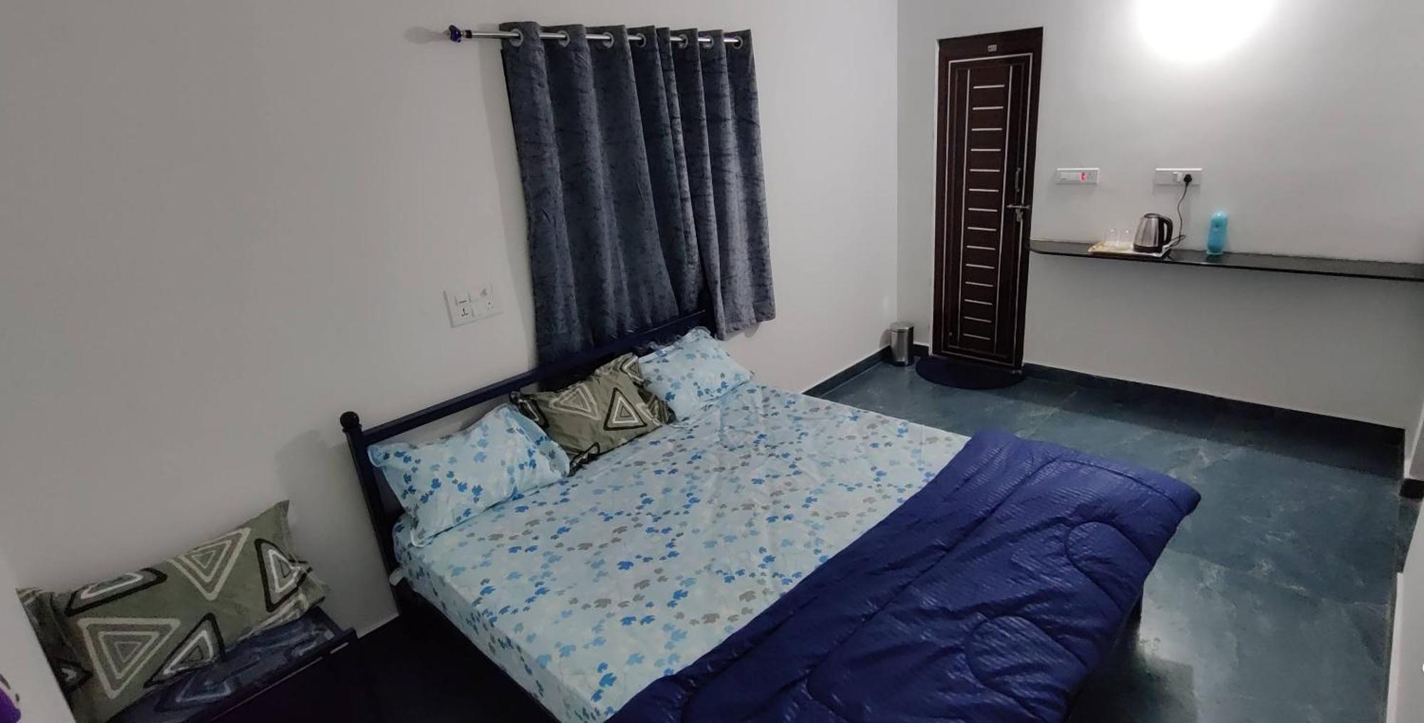 Individual Villa Stay Йелагири Екстериор снимка