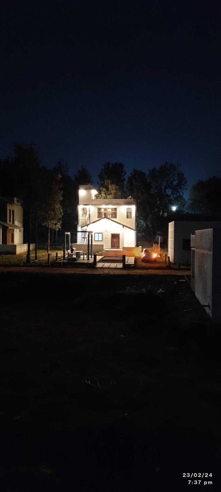 Individual Villa Stay Йелагири Екстериор снимка