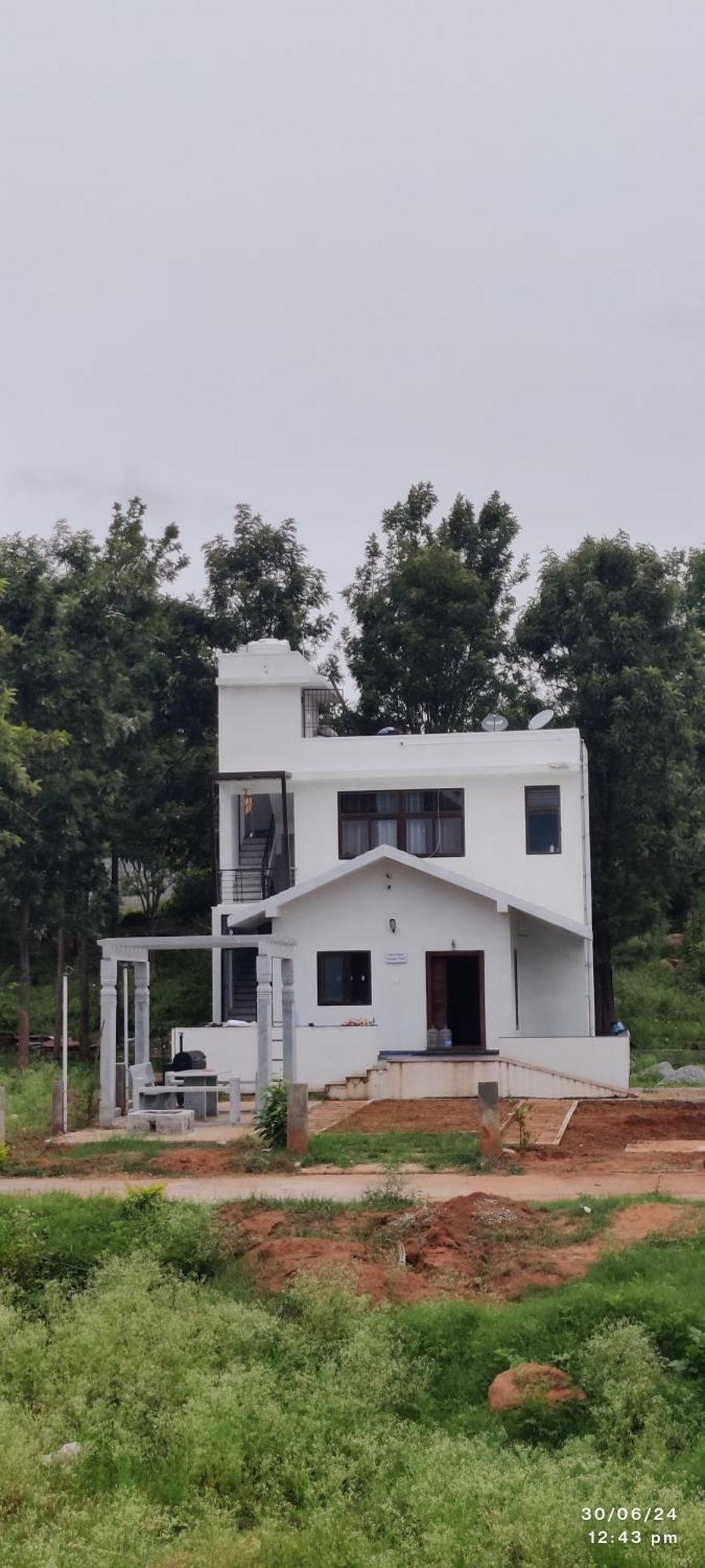 Individual Villa Stay Йелагири Екстериор снимка