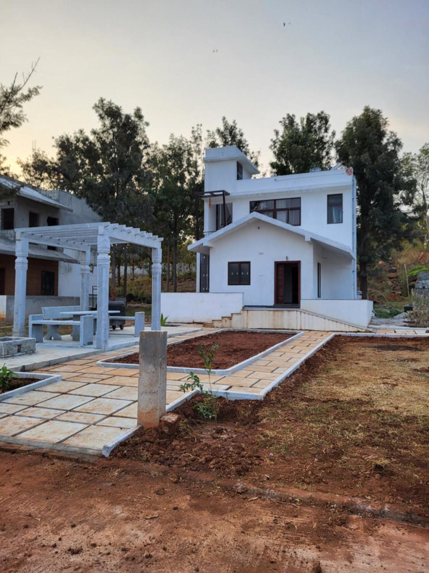 Individual Villa Stay Йелагири Екстериор снимка