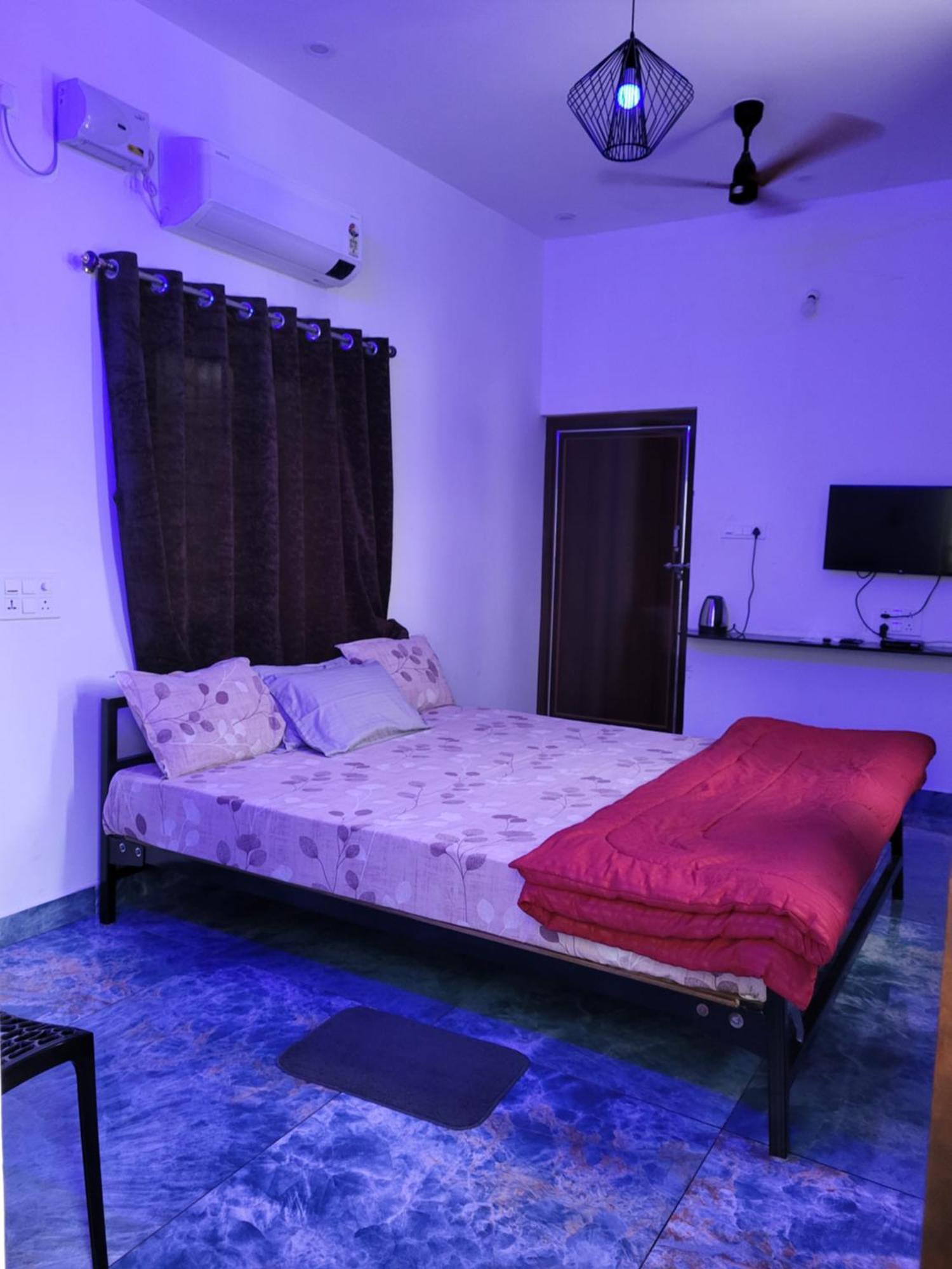 Individual Villa Stay Йелагири Екстериор снимка