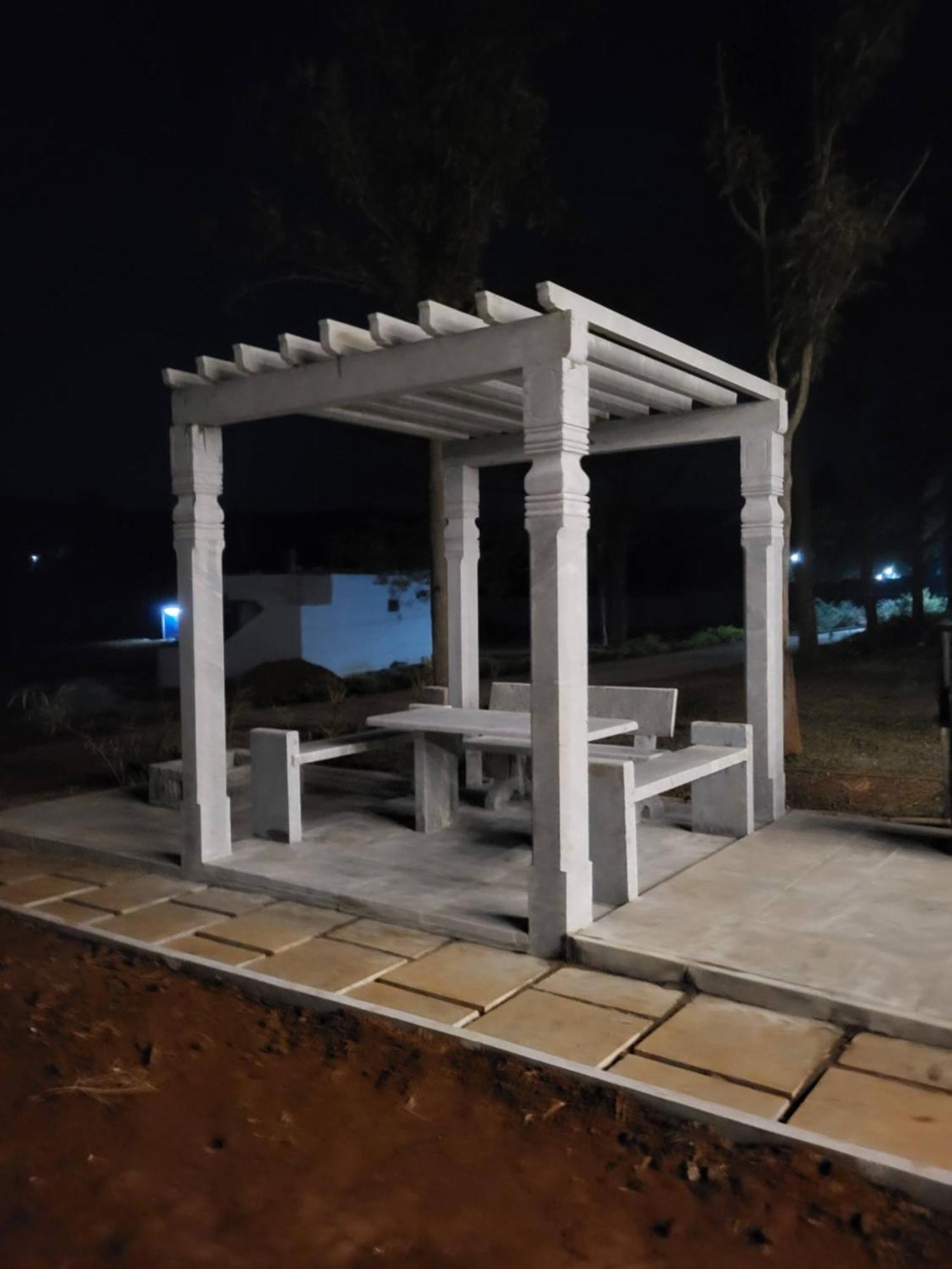 Individual Villa Stay Йелагири Екстериор снимка